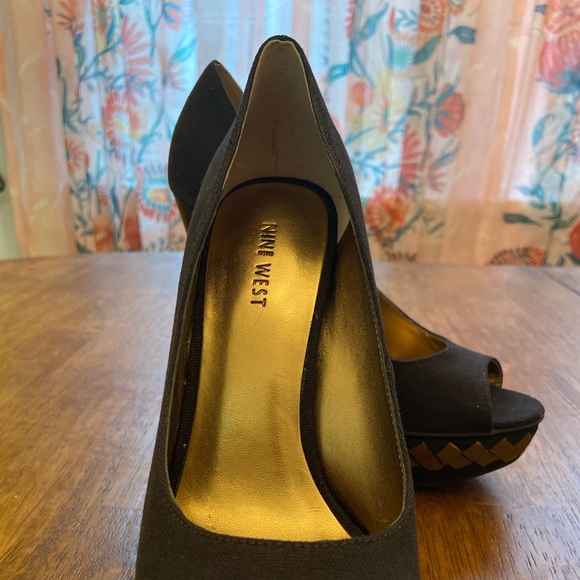 New Nine West peep-toe platform heel - Picture 6 of 6